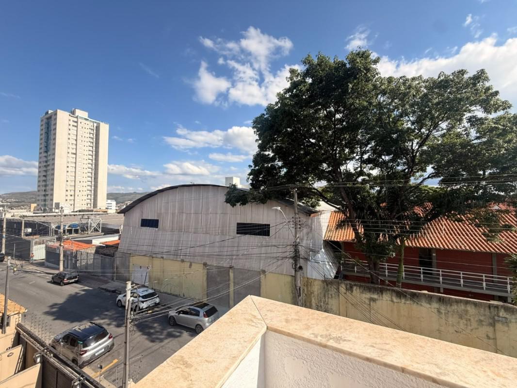 Apartamento, Sagrada Família, 2 Quartos, 1 Vaga, 1 Suíte