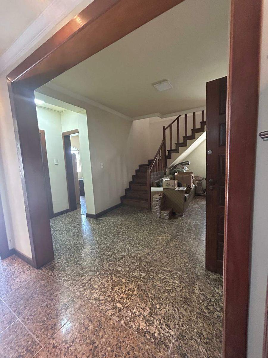 Casa, Lindéia, 5 Quartos, 2 Vagas, 1 Suíte