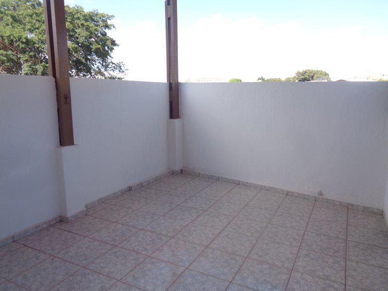 Casa, Cachoeirinha, 1 Quarto, 0 Vaga