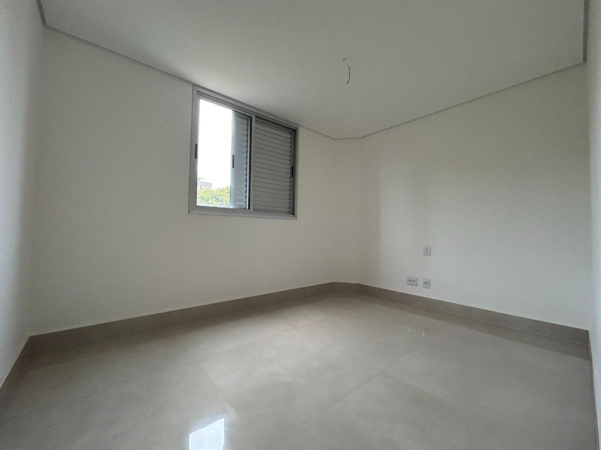 Cobertura, Ouro Preto, 4 Quartos, 3 Vagas, 2 Suítes