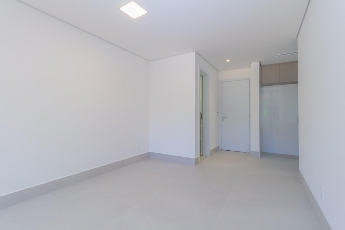 Apartamento, Sagrada Família, 3 Quartos, 2 Vagas, 1 Suíte