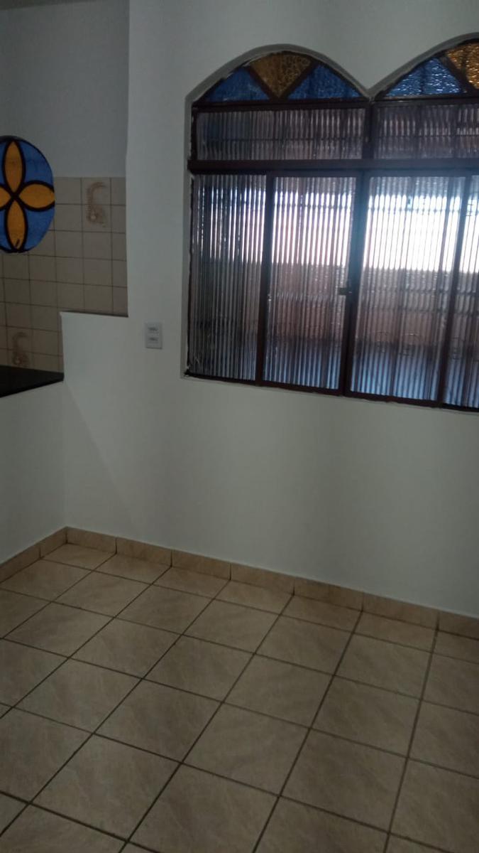 Casa Comercial, Eldorado, 2 Quartos, 0 Vaga