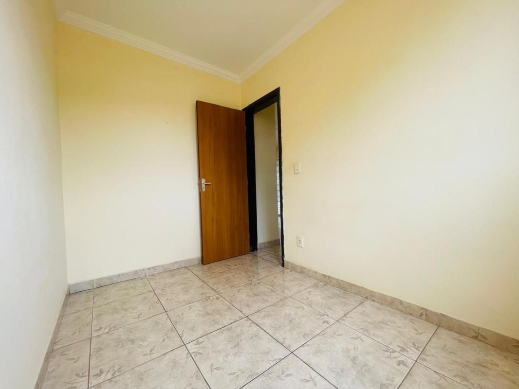 Apartamento, Solar do Barreiro, 2 Quartos, 1 Vaga