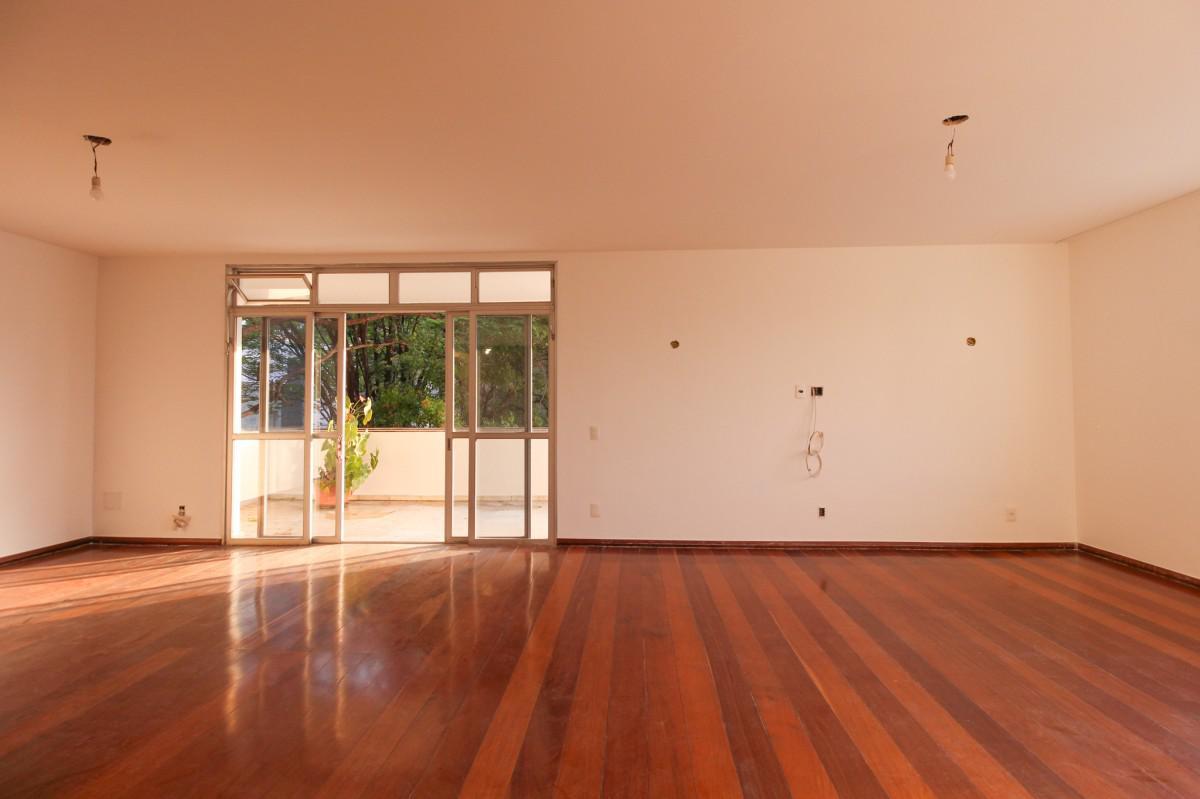 Cobertura, Anchieta, 8 Quartos, 2 Vagas, 3 Suítes