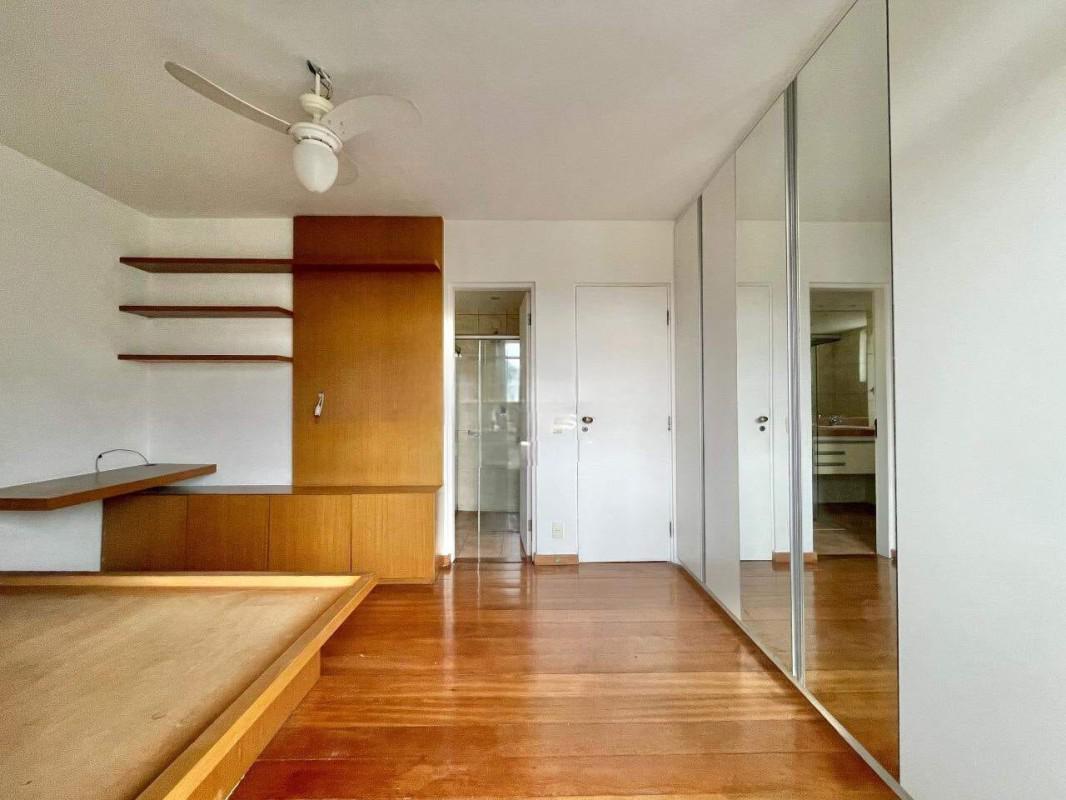 Apartamento, Vila Paris, 4 Quartos, 2 Vagas, 1 Suíte