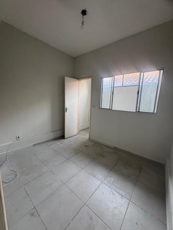 Andar, Centro, 1 Quarto, 0 Vaga