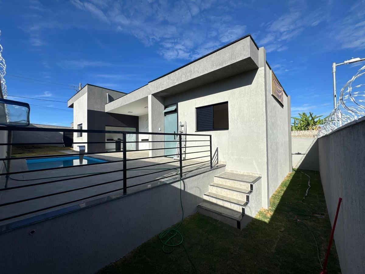 Casa, Vila dos Ipês, 3 Quartos, 2 Vagas, 1 Suíte