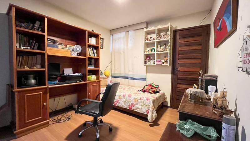 Casa, Serra, 7 Quartos, 8 Vagas, 2 Suítes