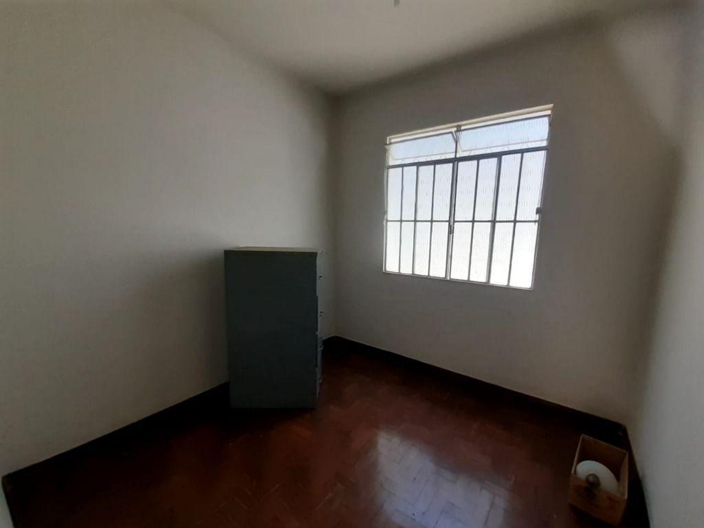 Casa, Centro, 3 Quartos, 3 Vagas, 1 Suíte