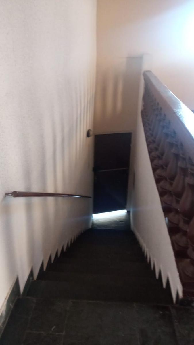 Casa Comercial, Eldorado, 2 Quartos, 0 Vaga