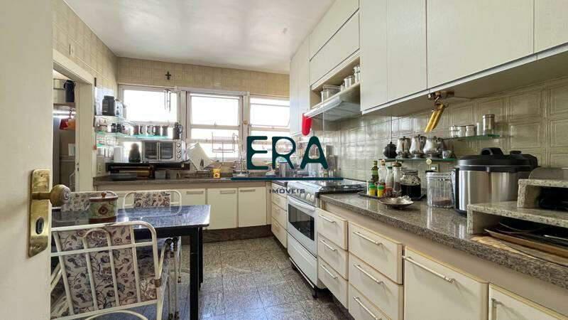 Apartamento, Funcionários, 4 Quartos, 2 Vagas, 1 Suíte