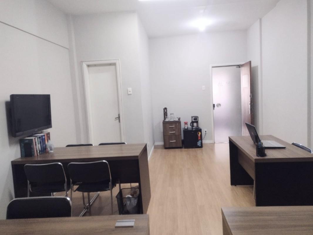 Sala, Centro, 0 Quarto, 0 Vaga