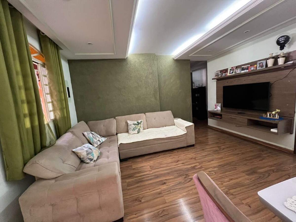 Casa, Teixeira Dias, 4 Quartos, 2 Vagas, 1 Suíte