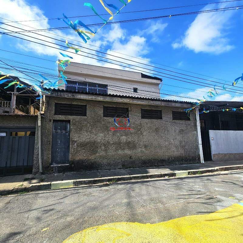 Prédio, Nova Cachoeirinha, 6 Vagas