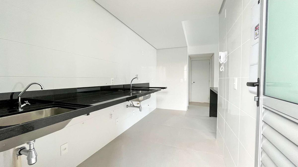 Apartamento, Sagrada Família, 3 Quartos, 2 Vagas, 1 Suíte