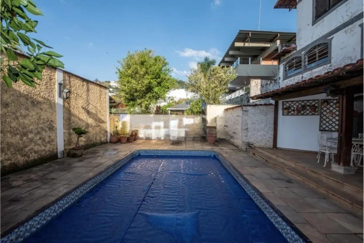 Casa, Mangabeiras, 4 Quartos, 4 Vagas, 1 Suíte