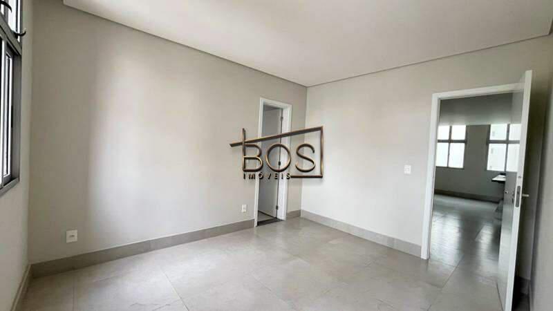 Apartamento, Centro, 2 Quartos, 0 Vaga, 1 Suíte