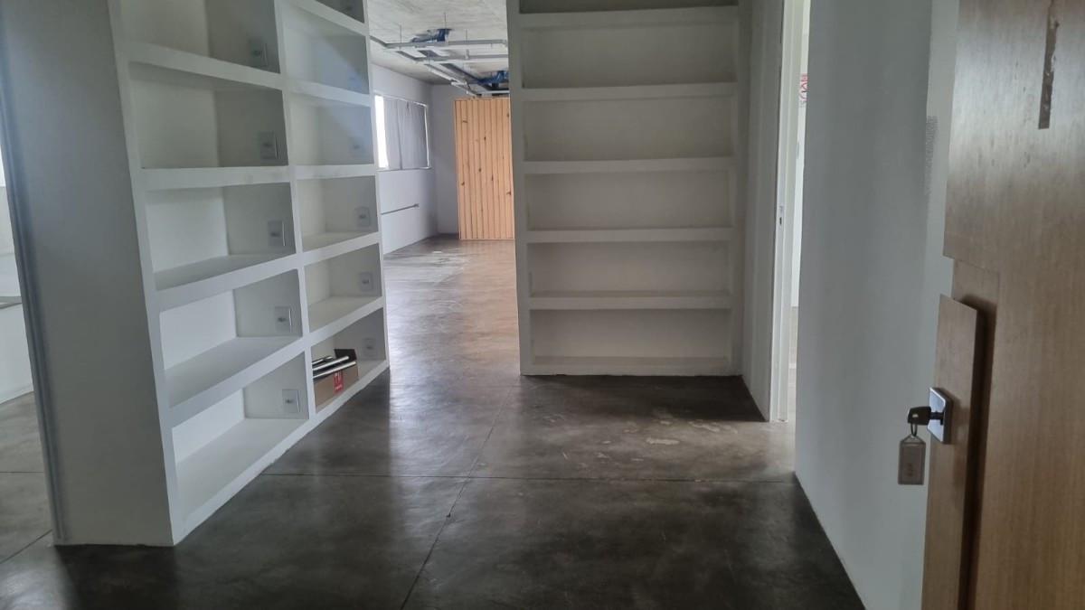 Sala, Santa Lúcia, 0 Quarto, 0 Vaga