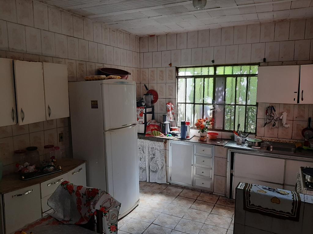 Casa, Centro, 4 Quartos, 0 Vaga, 1 Suíte