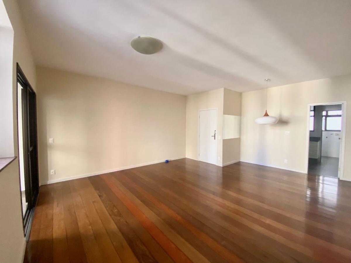 Apartamento, Funcionários, 4 Quartos, 2 Vagas, 1 Suíte