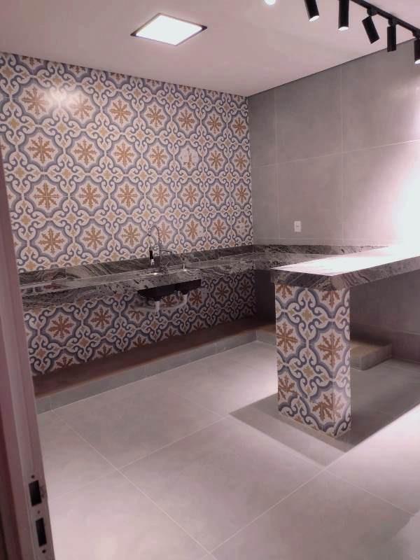 Casa, Capelinha, 1 Quarto, 2 Vagas, 1 Suíte