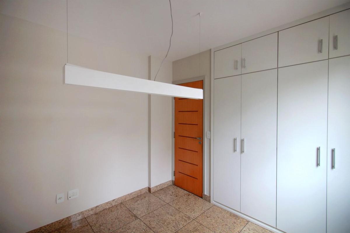 Apartamento, Funcionários, 4 Quartos, 2 Vagas, 1 Suíte