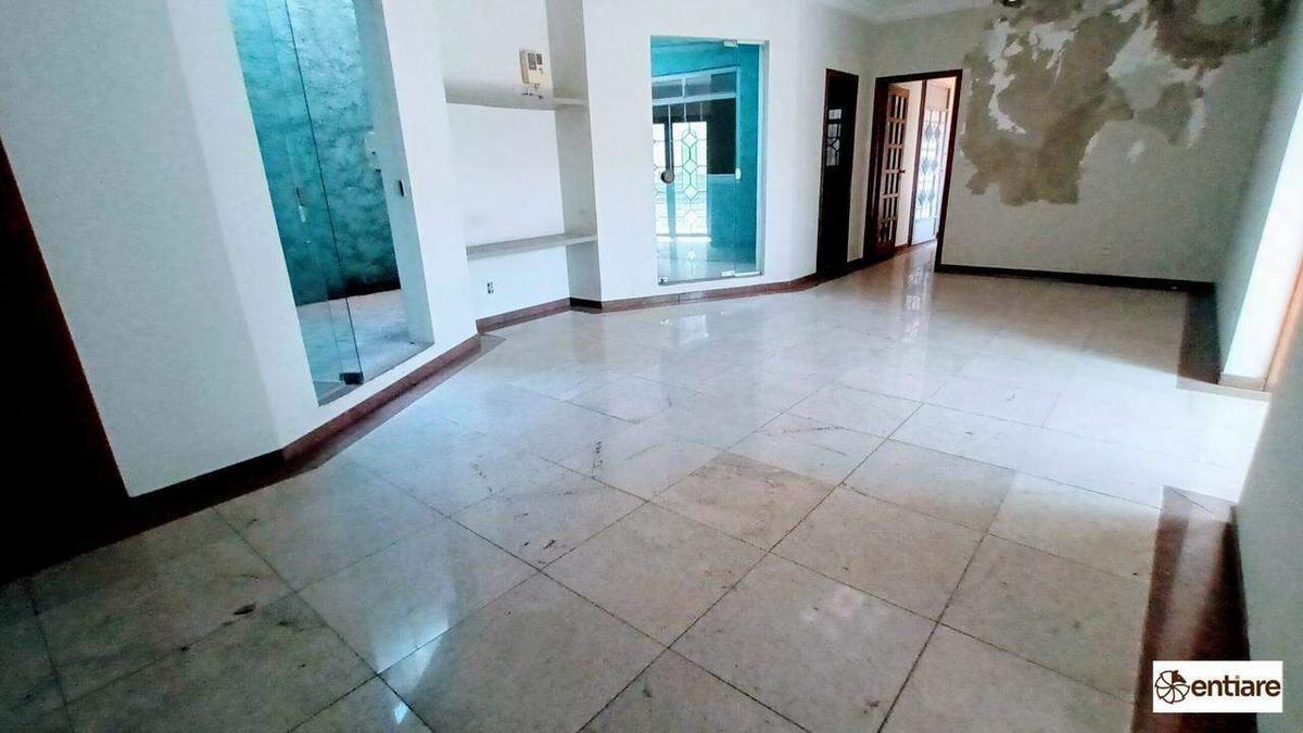 Casa Comercial, Venda Nova, 7 Quartos, 0 Vaga, 1 Suíte