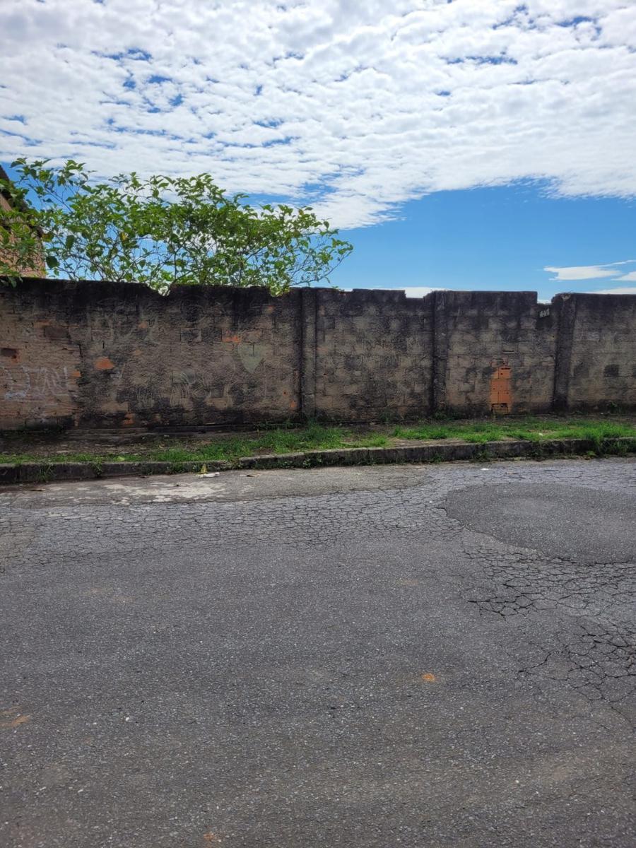 Lote, Monte Castelo, 0 Quarto, 0 Vaga