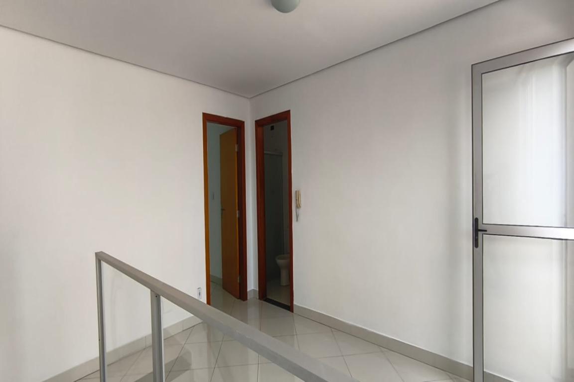 Cobertura, Santa Cruz, 3 Quartos, 2 Vagas, 1 Suíte