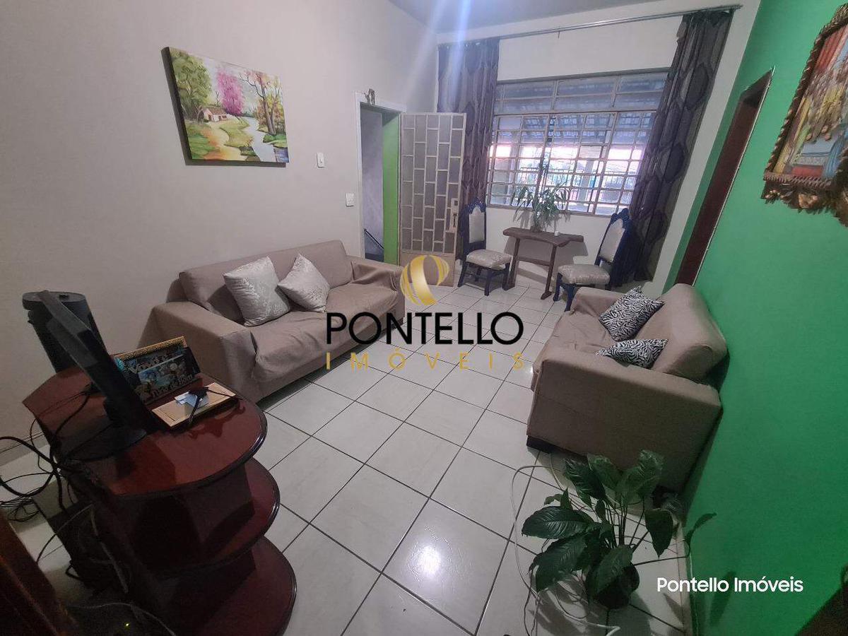 Casa, Concórdia, 4 Quartos, 2 Vagas, 1 Suíte