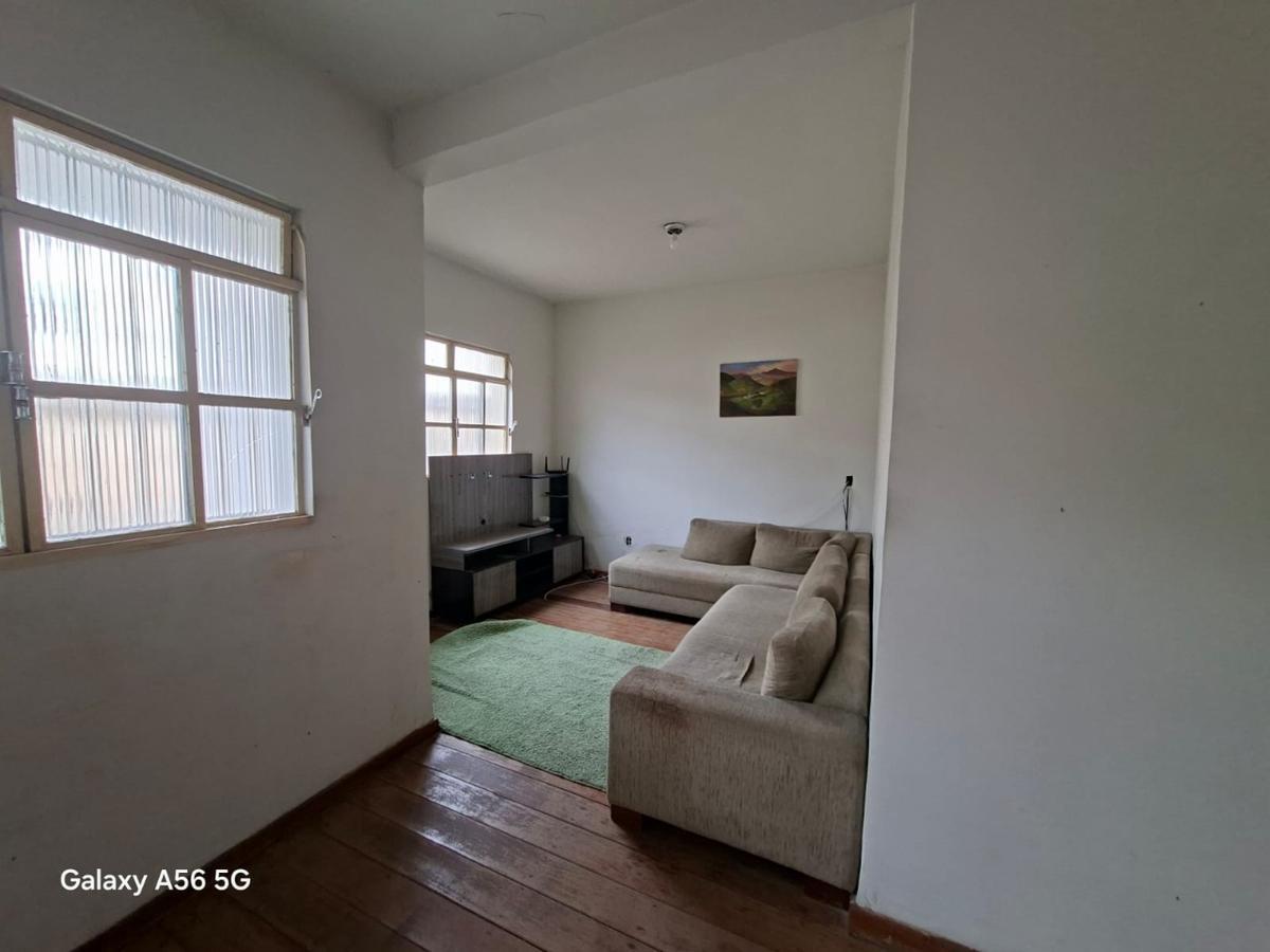 Casa, Esplanada, 4 Quartos, 2 Vagas, 1 Suíte