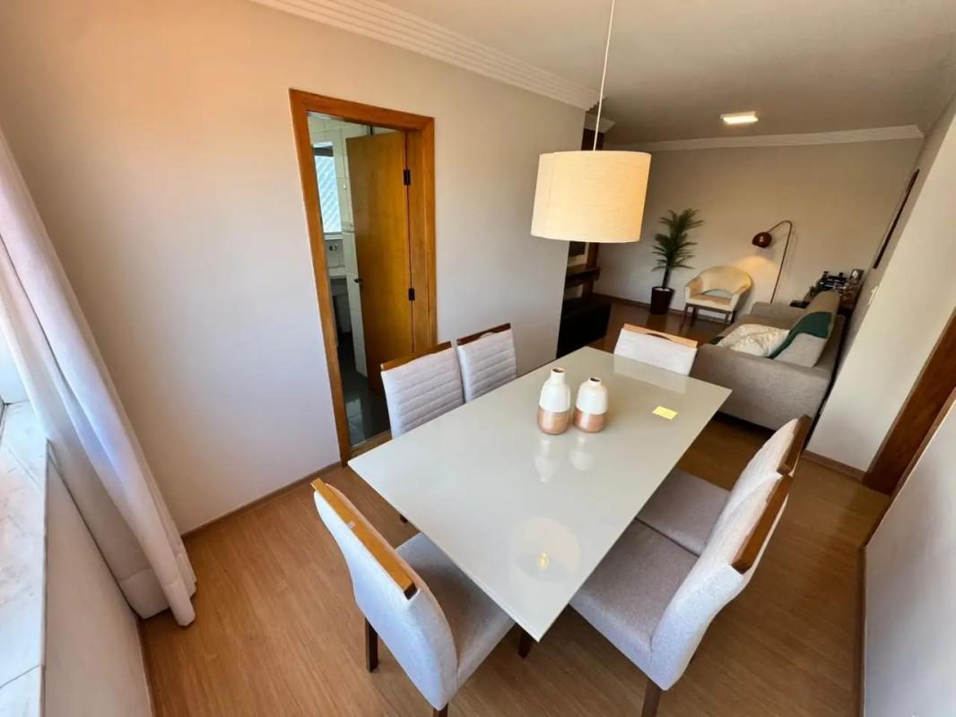 Apartamento, Sagrada Família, 3 Quartos, 2 Vagas, 1 Suíte