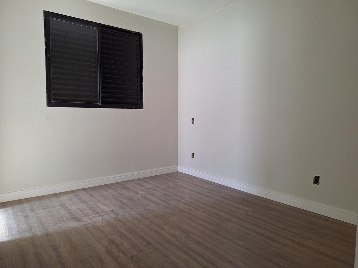 Apartamento, Sagrada Família, 3 Quartos, 2 Vagas, 1 Suíte