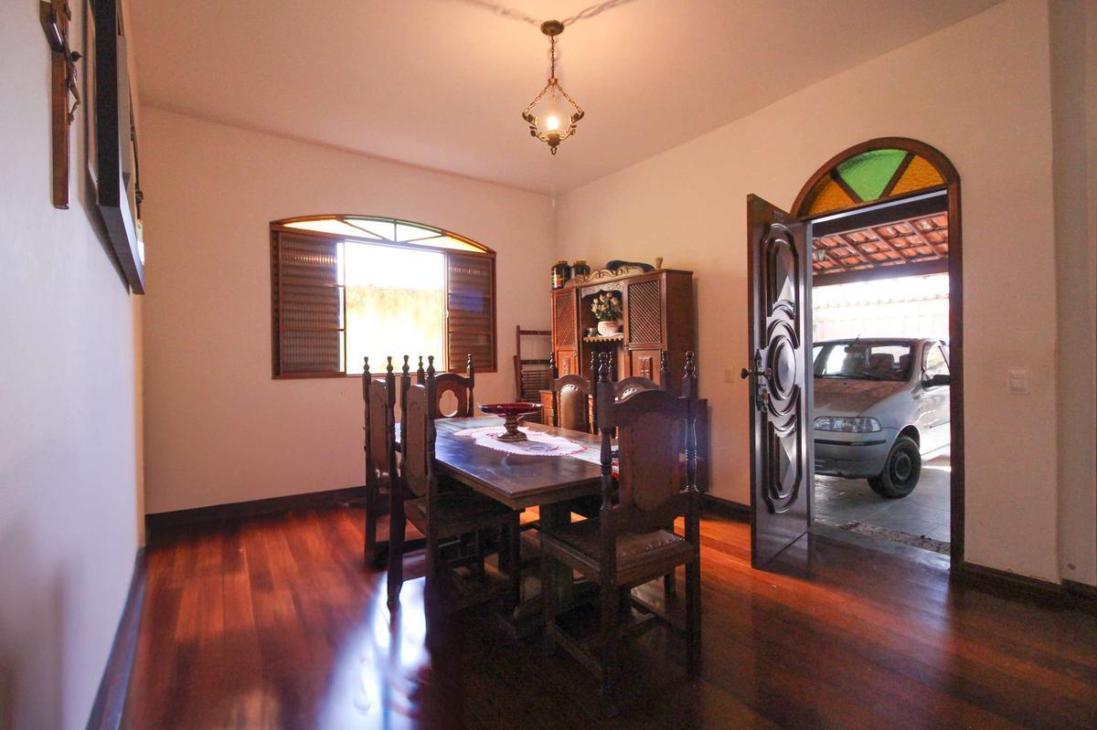 Casa, Jardim Atlântico, 4 Quartos, 4 Vagas, 1 Suíte