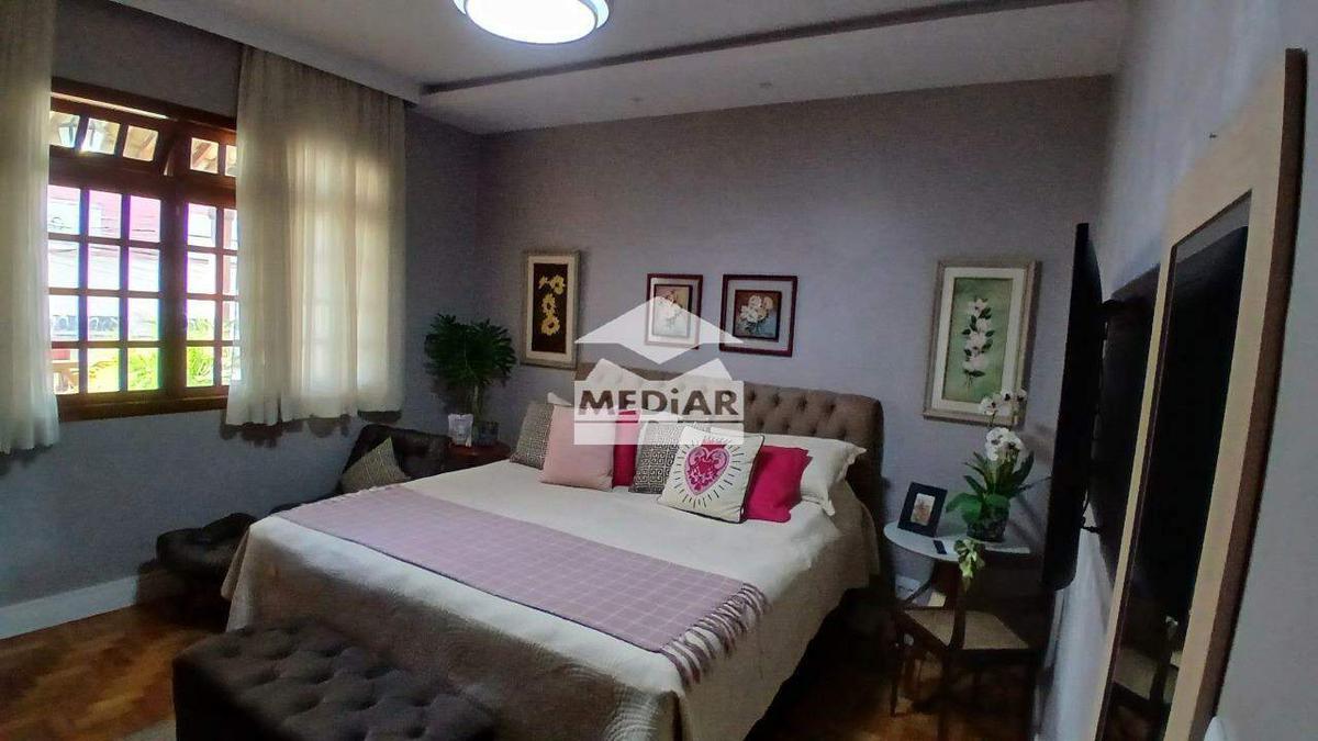 Casa, Sagrada Família, 4 Quartos, 1 Vaga