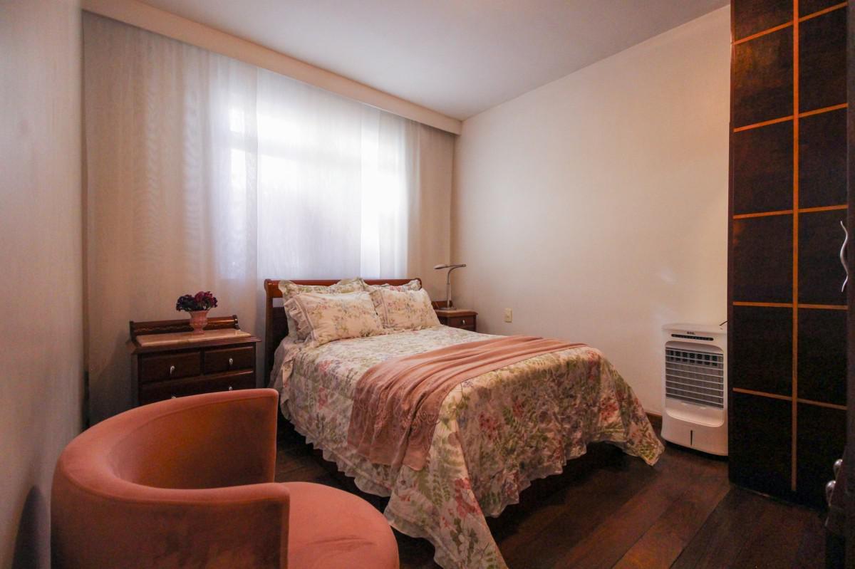 Casa, Vila Clóris, 4 Quartos, 3 Vagas, 1 Suíte