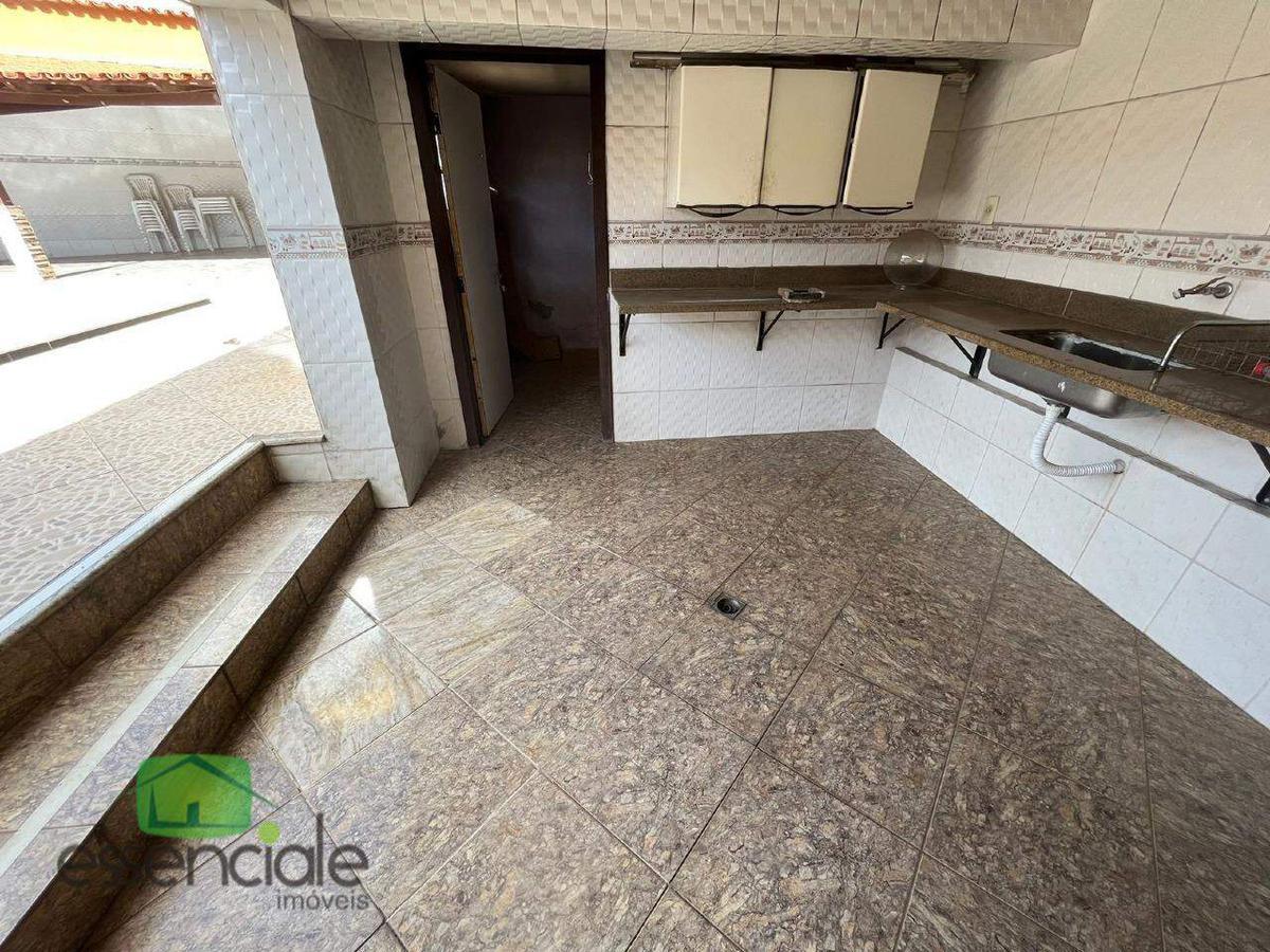 Casa, Fonte Grande, 4 Quartos, 6 Vagas, 2 Suítes