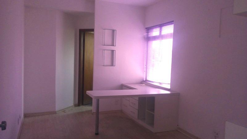 Sala, Barro Preto, 0 Quarto, 0 Vaga