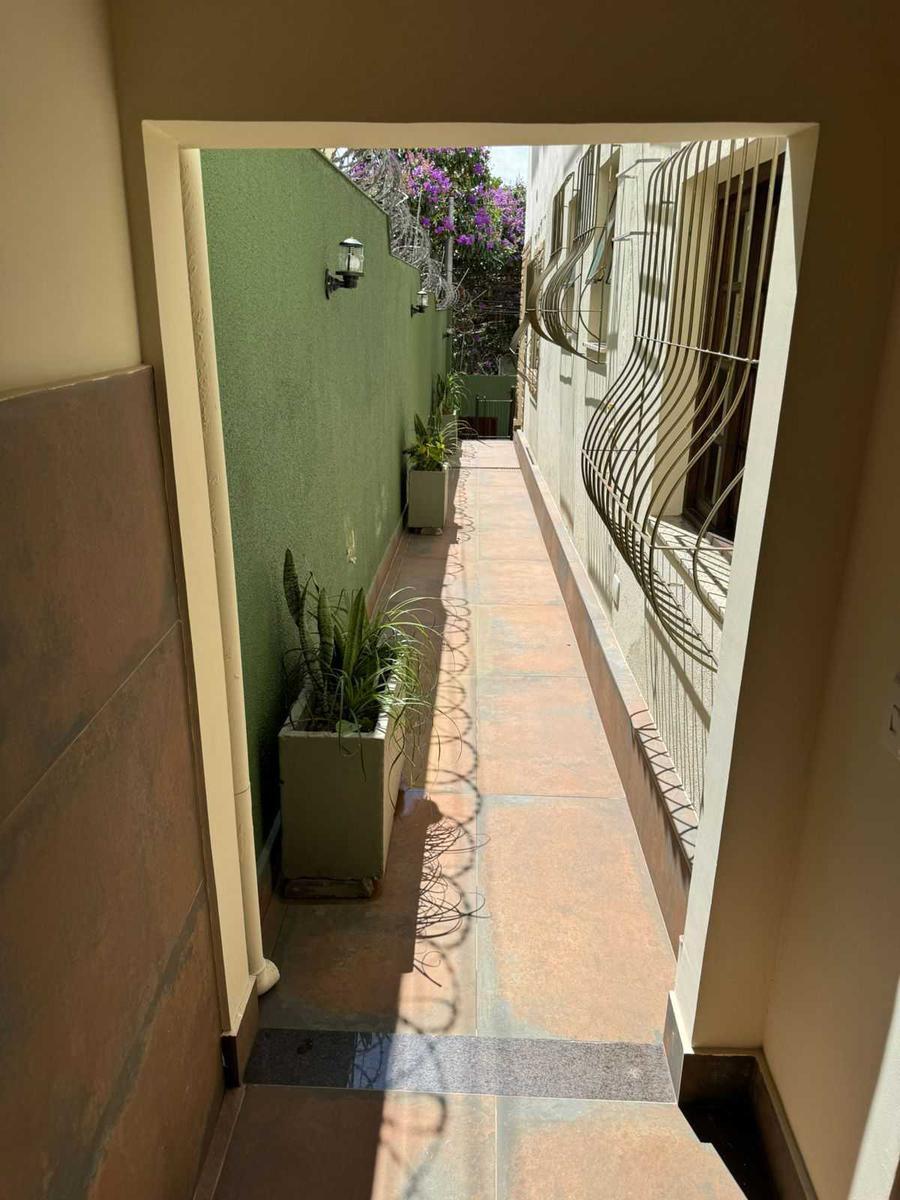 Casa, Sagrada Família, 6 Quartos, 2 Vagas, 2 Suítes