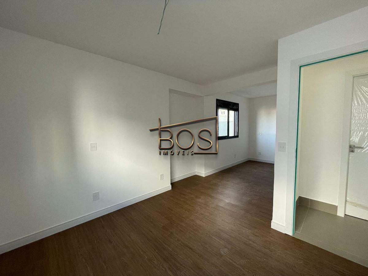 Apartamento, Sagrada Família, 3 Quartos, 2 Vagas, 1 Suíte