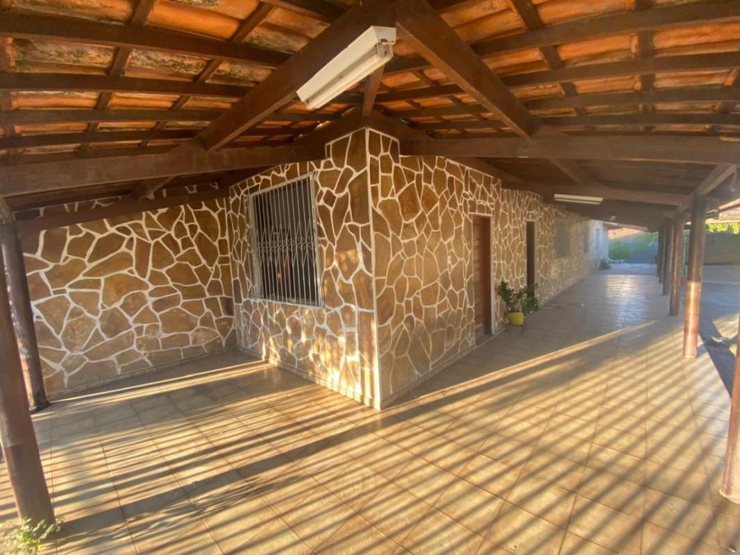Casa, Recanto do Cedro, 4 Quartos, 8 Vagas, 1 Suíte