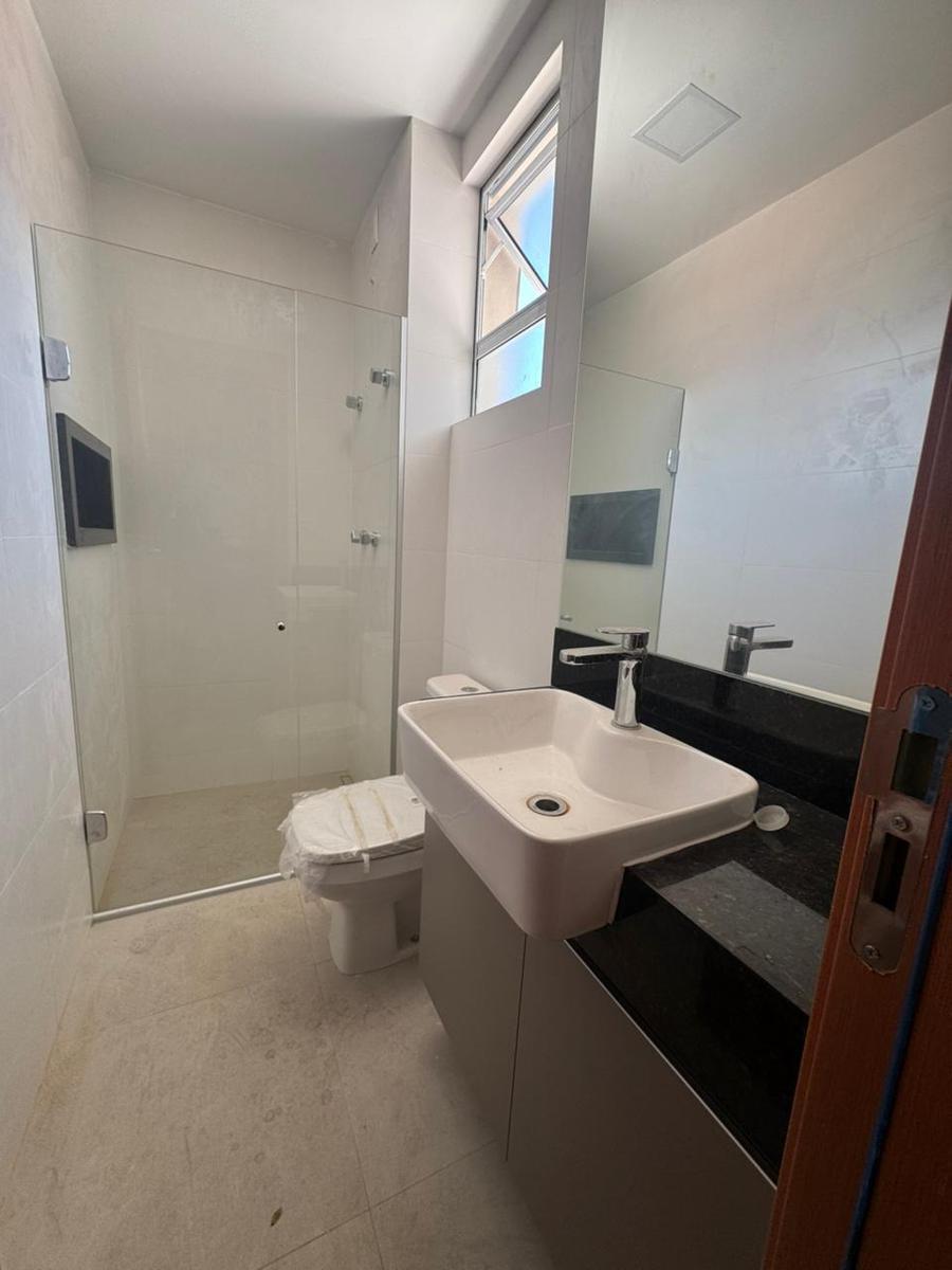 Apartamento, Colégio Batista, 4 Quartos, 2 Vagas, 2 Suítes