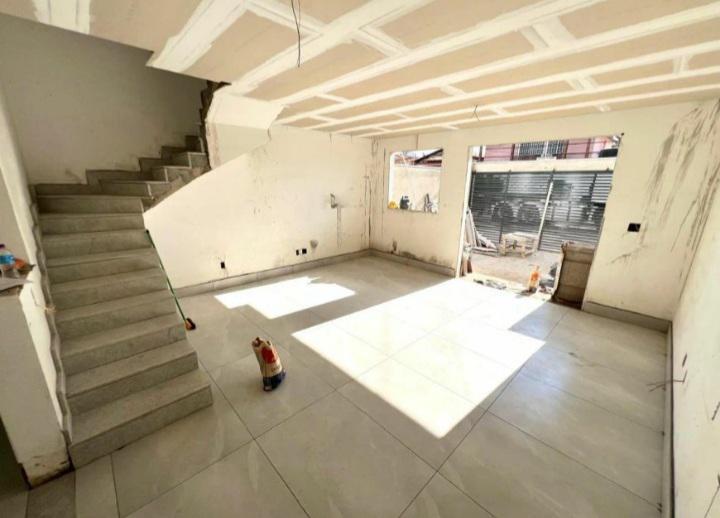 Casa, Itapoã, 3 Quartos, 2 Vagas, 1 Suíte