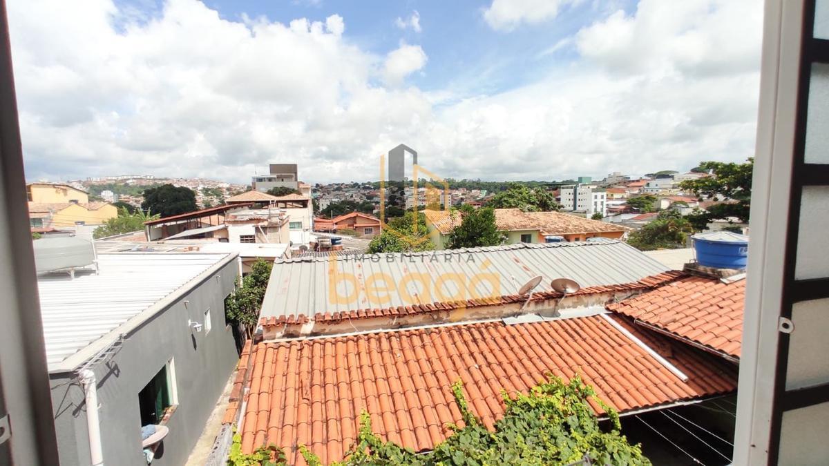 Casa, Santa Terezinha, 5 Quartos, 4 Vagas, 1 Suíte