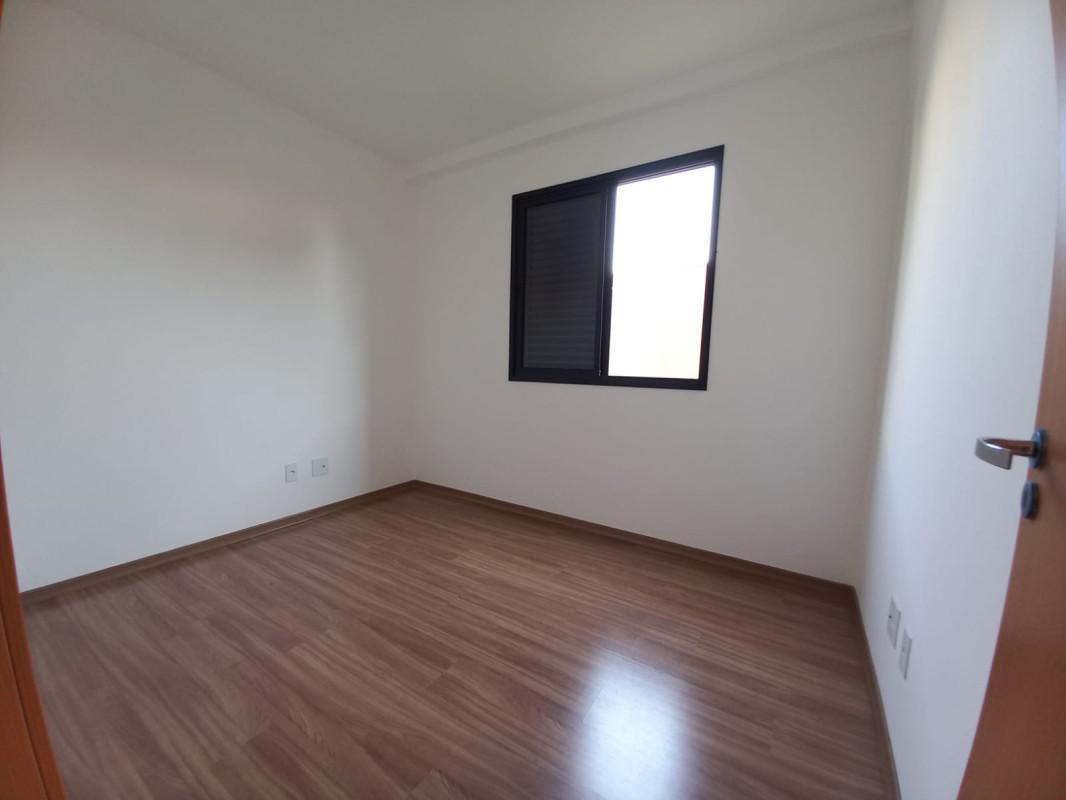 Apartamento, Esplanada, 3 Quartos, 2 Vagas, 1 Suíte