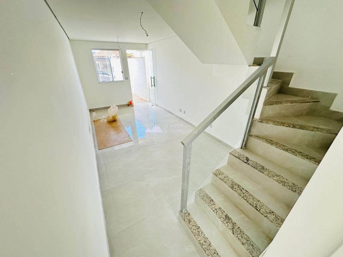 Casa, Floramar, 2 Quartos, 1 Vaga, 2 Suítes