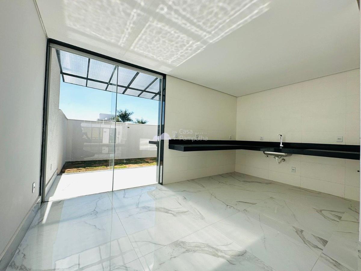 Casa, Santa Branca, 3 Quartos, 2 Vagas, 1 Suíte