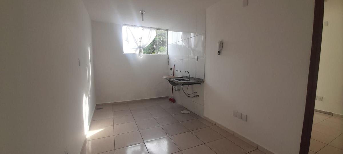 Quitinete, Centro, 1 Quarto, 0 Vaga