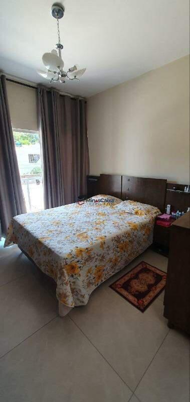 Casa, Quitandinha, 3 Quartos, 1 Vaga, 1 Suíte