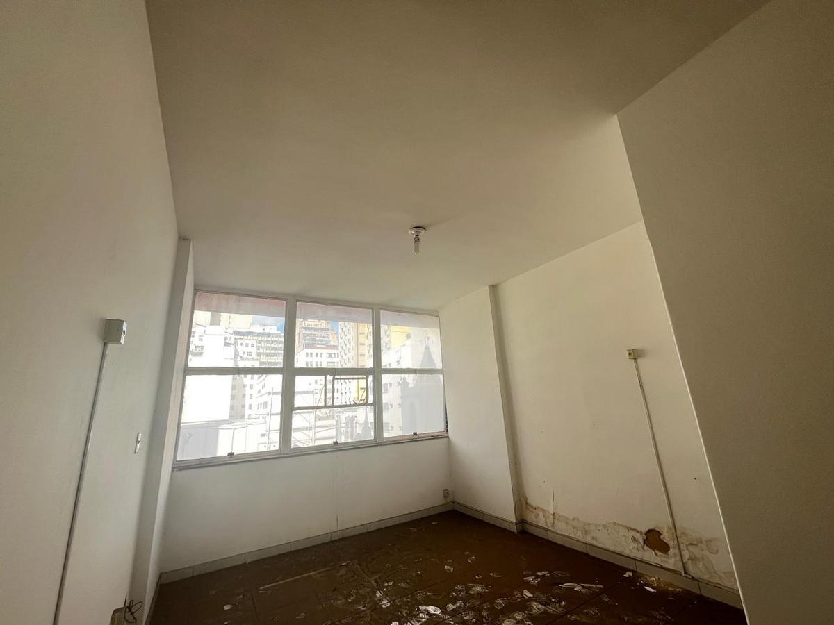 Sala, Centro, 0 Quarto, 0 Vaga